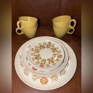 McM Melmac Dinner Wear Melamine Boontown Plates Cups vintage floral